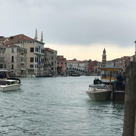 Palazzo Grassi And Accademia Bridge Superb House Lägenhet Venedig Exteriör bild